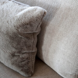 Artwood Celine Putetrekk Fuskepels Krem 60×40 cm