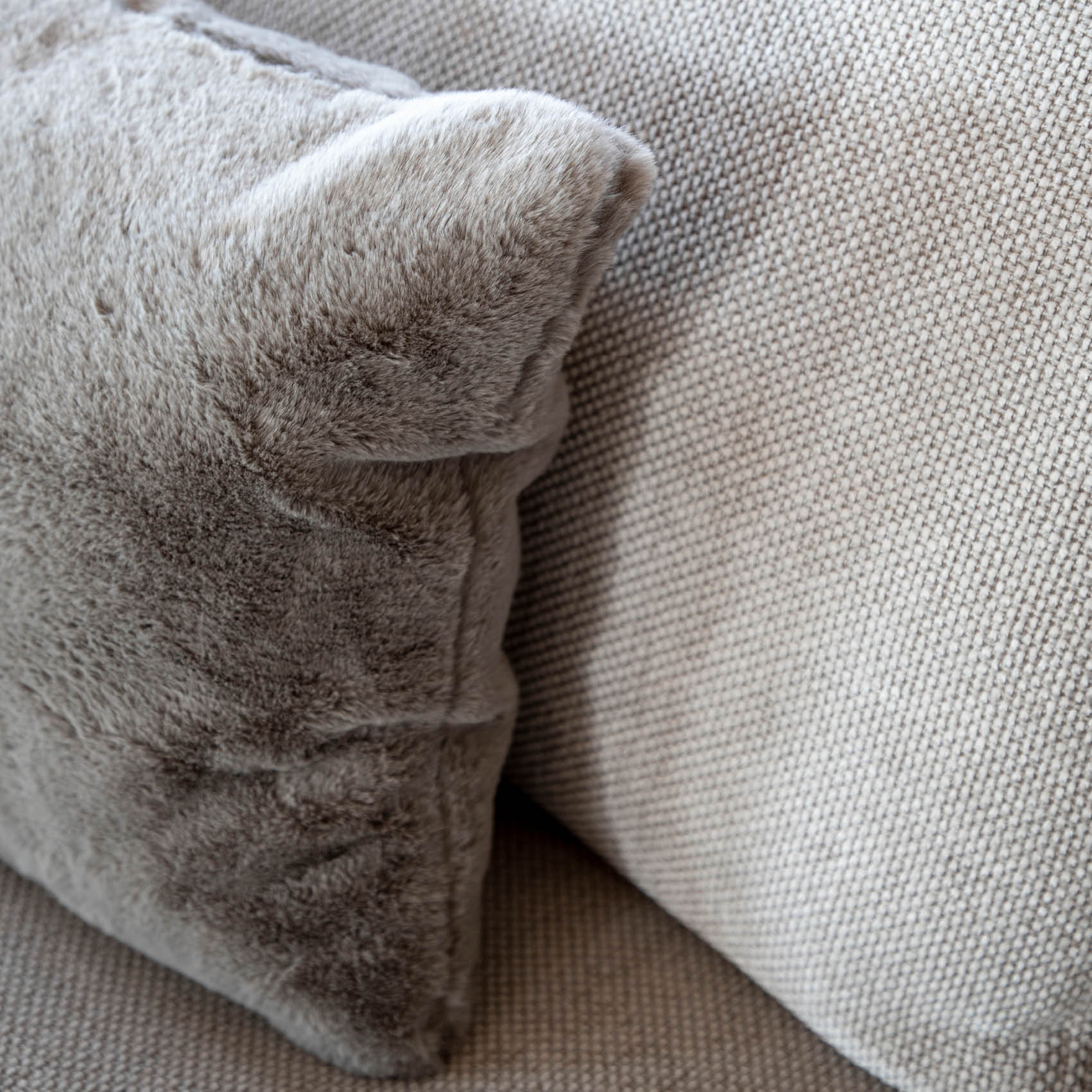 Artwood Celine Putetrekk Fuskepels Krem 60×40 cm