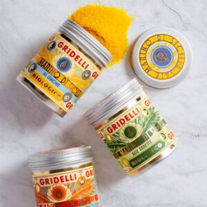 Gridelli smaksatt havsalt med urter, sitron og chili på marmor