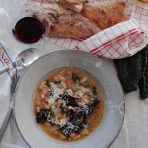 Suppe toppet med Gridelli Il Novello olivenolje