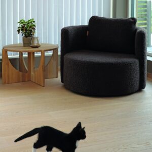 Lyst finsortert eikegulv Ecowood Trendy lagt i stue