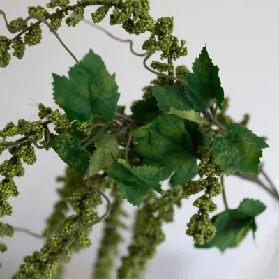 Oppdag Objects Bloom sine kunstige blomster. 3D printet med fokus på bærekraftige materialer. Nydelig og naturtro kunstig grønn Amaranthus 68cm